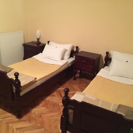 Bed & Breakfast Karavan Raška Szoba fotó