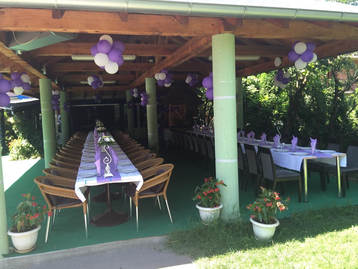 Bed & Breakfast Karavan Raška Kültér fotó