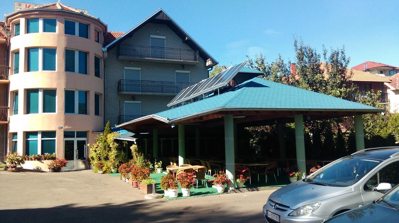 Bed & Breakfast Karavan Raška Kültér fotó