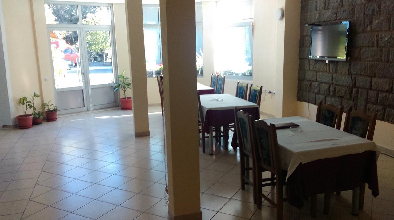 Bed & Breakfast Karavan Raška Kültér fotó