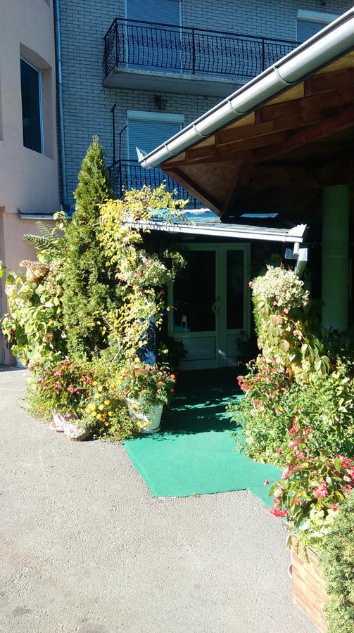 Bed & Breakfast Karavan Raška Kültér fotó